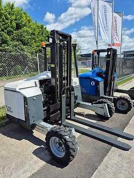Gabelstapler gebraucht TERBERG Kinglifter TKL-M 3x3-2022 DIESEL VIERWEGEMITNAHMESTAPLER (13015868) backdrop