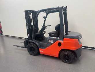 Gabelstapler gebraucht TOYOTA 52-8 FDF 25 DIESEL VIERRADFRONTSTAPLER (13071647)