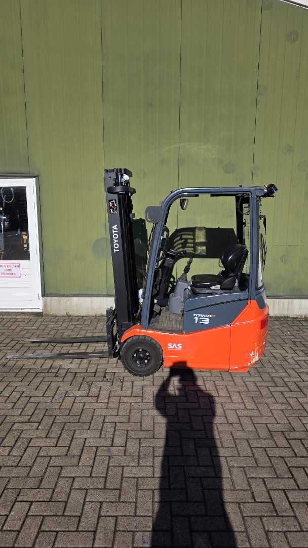 Gabelstapler gebraucht TOYOTA 7FBEST13 ELEKTRO DREIRADFRONTSTAPLER (13073296)