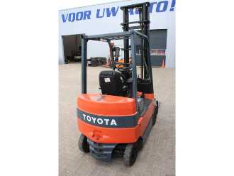 Gabelstapler gebraucht TOYOTA 7FBMF20 ELEKTRO VIERRADFRONTSTAPLER (13064288)
