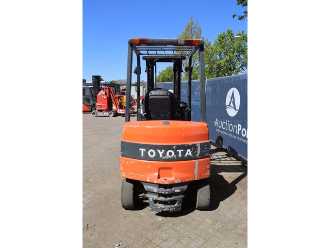 Gabelstapler gebraucht TOYOTA 7FBMF25 ELEKTRO VIERRADFRONTSTAPLER (13041361)