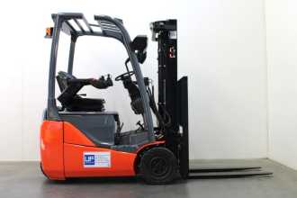Gabelstapler gebraucht TOYOTA 8-FBE-15-T ELEKTRO DREIRADFRONTSTAPLER (13067830)
