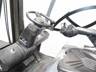 Gabelstapler gebraucht TOYOTA 8 FBMT 30 ELEKTRO VIERRADFRONTSTAPLER (13045053)