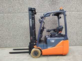 Gabelstapler gebraucht TOYOTA 8FBEK18T ELEKTRO DREIRADFRONTSTAPLER (13061348)