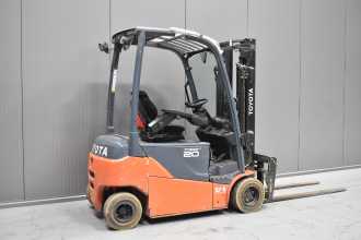 Gabelstapler gebraucht TOYOTA 8FBM20T /57242/ ELEKTRO VIERRADFRONTSTAPLER (13031401)