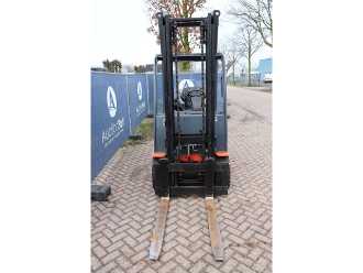 Gabelstapler gebraucht TOYOTA 8FBMKT30 ELEKTRO VIERRADFRONTSTAPLER (13041365)