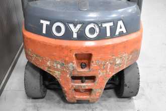 Gabelstapler gebraucht TOYOTA 8FBMT18 /59088/ ELEKTRO VIERRADFRONTSTAPLER (13072855)