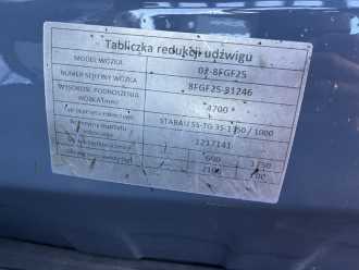 Gabelstapler gebraucht TOYOTA 8FGF25 GAS VIERRADFRONTSTAPLER (13075442)
