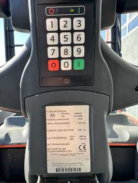 Gabelstapler gebraucht TOYOTA LPE 220 Baujahr 2016 Stunden 1824 Gabellänge 2,4 M ELEKTRO HOCHHUBWAGENDEICHSEL (13072026)