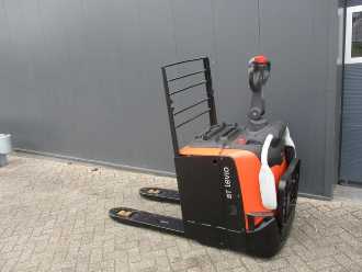 Gabelstapler gebraucht TOYOTA LPE250 ELEKTRO NIEDERHUBWAGENFAHRERSTAND (13071689)