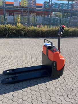 Gabelstapler gebraucht TOYOTA LWI160 ELEKTRO NIEDERHUBWAGENDEICHSEL (13074256)