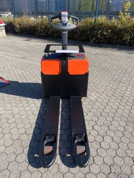 Gabelstapler gebraucht TOYOTA LWI160 ELEKTRO NIEDERHUBWAGENDEICHSEL (13074256)