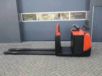Gabelstapler gebraucht TOYOTA OSE250 ELEKTRO NIEDERHUBKOMMISSIONIERER (13033767) backdrop