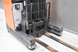 Gabelstapler gebraucht TOYOTA RRE 140 H /59013/ ELEKTRO SCHUBMASTSTAPLER (13074779)