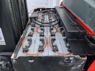 Gabelstapler gebraucht TOYOTA RRE140HE ELEKTRO SCHUBMASTSTAPLER (13070302)