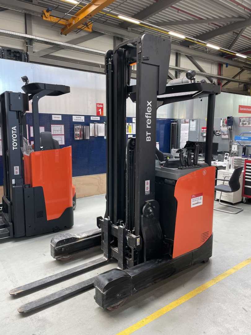 Gabelstapler gebraucht TOYOTA RRE160H *sofort verfügbar* ELEKTRO SCHUBMASTSTAPLER (13067875)