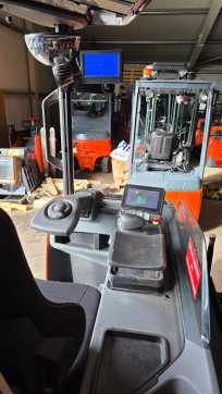 Gabelstapler gebraucht TOYOTA RRE200HE ELEKTRO SCHUBMASTSTAPLER (13057413)