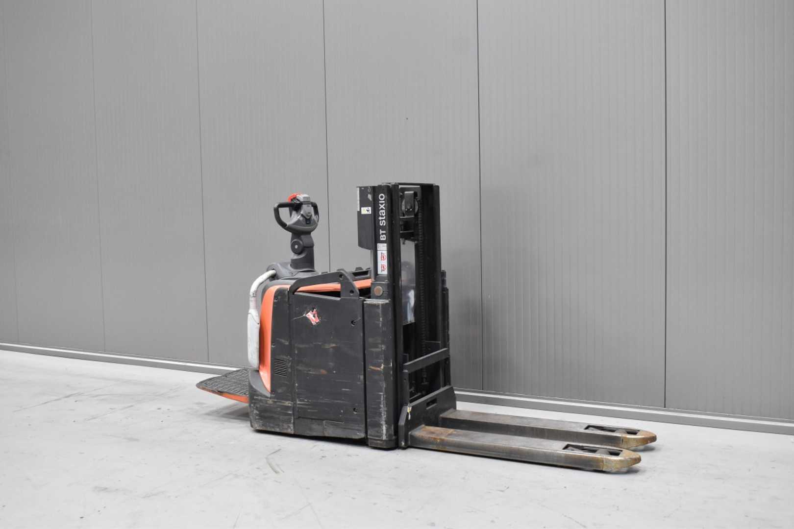 Gabelstapler gebraucht TOYOTA SPE 200D /58542/ ELEKTRO HOCHHUBKOMMISSIONIERER (13066942)