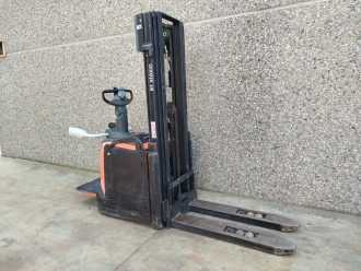 Gabelstapler gebraucht TOYOTA SPE120L ELEKTRO HOCHHUBWAGENDEICHSEL (13047632)