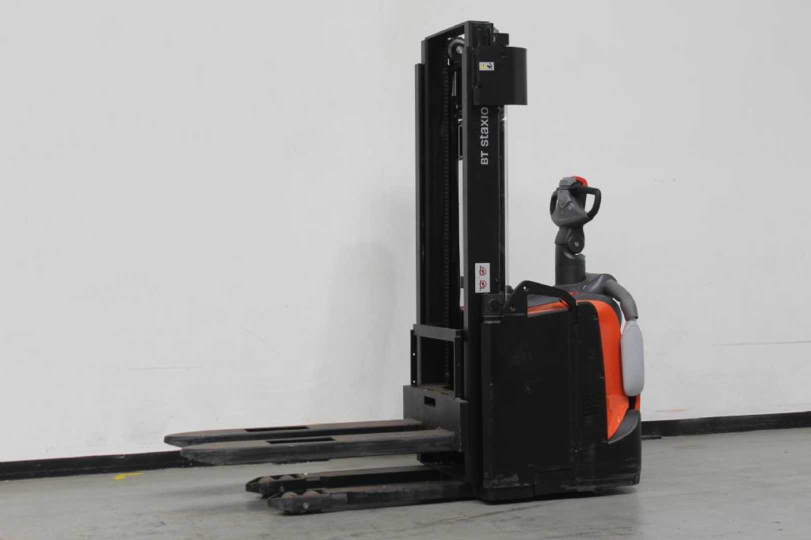 Gabelstapler gebraucht TOYOTA SPE160 *sofort verfügbar* ELEKTRO HOCHHUBWAGENDEICHSEL (13063069)