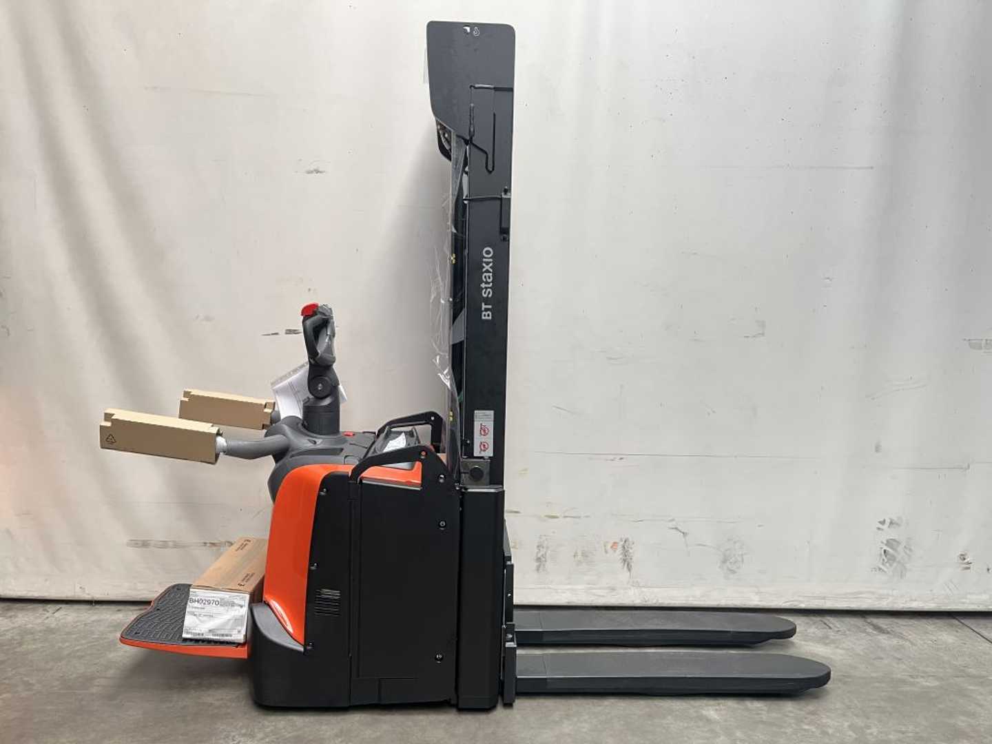 Gabelstapler gebraucht TOYOTA SPE160L ELEKTRO HOCHHUBWAGENDEICHSEL (13075706)