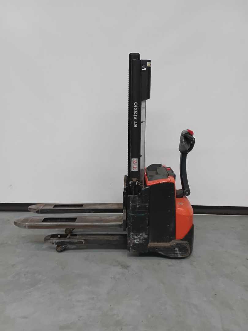 Gabelstapler gebraucht TOYOTA SWE120L *sofort verfügbar* ELEKTRO HOCHHUBWAGENDEICHSEL (13066317)