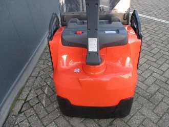 Gabelstapler gebraucht TOYOTA SWE120XR ELEKTRO HOCHHUBWAGENDEICHSEL (13071589)