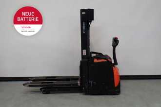 Gabelstapler gebraucht TOYOTA SWE160L *sofort verfügbar* ELEKTRO HOCHHUBWAGENDEICHSEL (13066826) backdrop