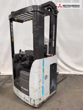 Gabelstapler gebraucht UNICARRIERS 160SDTFV580XSN - 3771 Std. DIESEL SEITENSTAPLER (13070824) backdrop