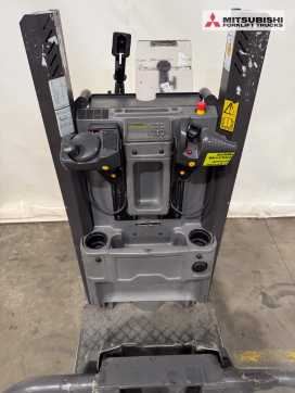 Gabelstapler gebraucht UNICARRIERS EPL 100/120 - 5694 Std. DIESEL NIEDERHUBKOMMISSIONIERER (13070812)