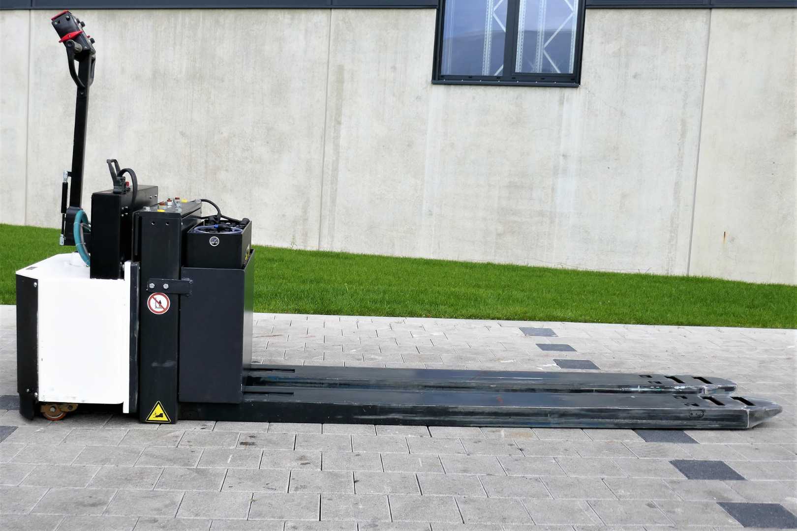 Használt targonca BAKA 1701-769 ELEKTRO NIEDERHUBWAGENDEICHSEL (12947630)