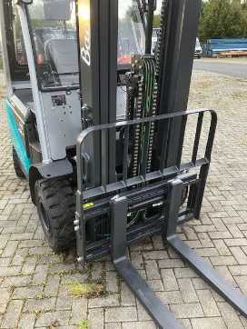 Használt targonca BAOLI KBE 25 Li G1 ELEKTRO VIERRADFRONTSTAPLER (13068488)