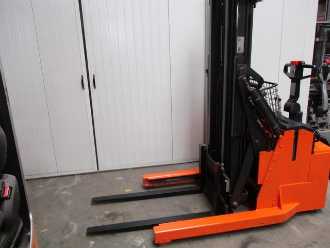 Használt targonca BT RWE120 ELEKTRO HOCHHUBWAGENFAHRERSTAND (13028626)