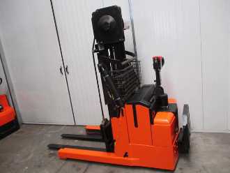 Használt targonca BT RWE120 ELEKTRO HOCHHUBWAGENFAHRERSTAND (13059440)