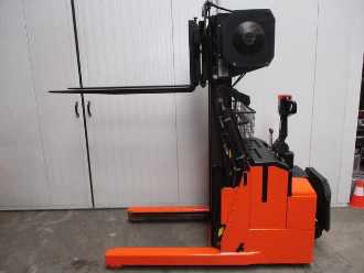 Használt targonca BT RWE120 ELEKTRO HOCHHUBWAGENFAHRERSTAND (13059440)