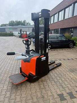 Használt targonca BT SPE 160 ELEKTRO HOCHHUBWAGENFAHRERSTAND (13049554) backdrop