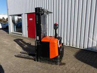 Használt targonca BT SPE 160 ELEKTRO HOCHHUBWAGENFAHRERSTAND (12013000)