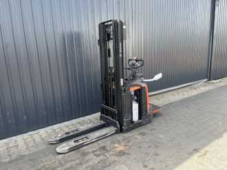 Használt targonca BT SPE120 ELEKTRO HOCHHUBWAGENFAHRERSTAND (13040111) backdrop