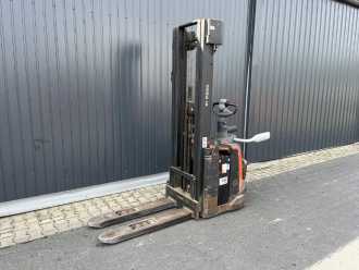 Használt targonca BT SPE140 ELEKTRO HOCHHUBWAGENFAHRERSTAND (13065974) backdrop