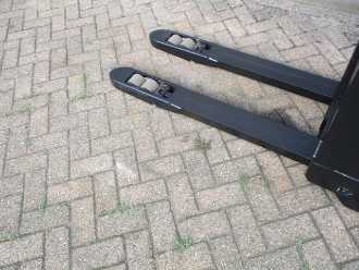 Használt targonca BT SWE 080L ELEKTRO HOCHHUBWAGENDEICHSEL (13071586)