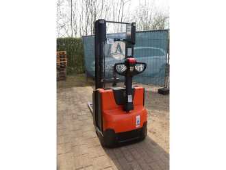 Használt targonca BT SWE-140L ELEKTRO HOCHHUBWAGENMANUELLELEKTRISCH (13041350)
