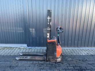 Használt targonca BT SWE080L ELEKTRO HOCHHUBWAGENDEICHSEL (13075439)