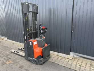 Használt targonca BT SWE120L ELEKTRO HOCHHUBWAGENFAHRERSTAND (13040113)
