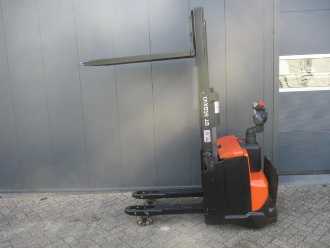 Használt targonca BT SWE200D ELEKTRO HOCHHUBWAGENFAHRERSTAND (13058617)