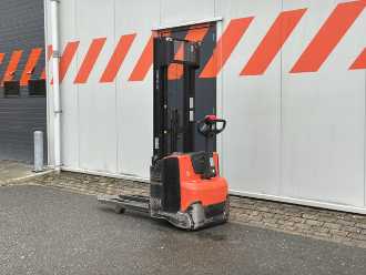 Használt targonca BT Toyota SWE120L ELEKTRO HOCHHUBWAGENDEICHSEL (13075303)