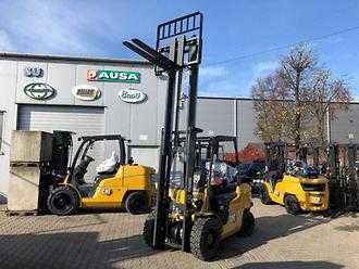 Használt targonca CATERPILLAR CAT GP35N GAS VIERRADFRONTSTAPLER (13063305)