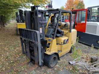 Használt targonca CATERPILLAR GC55K GAS VIERRADFRONTSTAPLER (12992775)