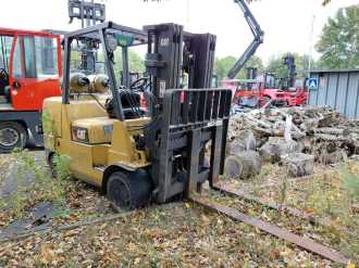 Használt targonca CATERPILLAR GC55K GAS VIERRADFRONTSTAPLER (12992775)