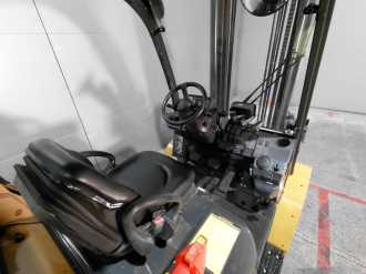 Használt targonca CATERPILLAR GP40NTD GAS VIERRADFRONTSTAPLER (13026723)