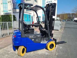 Használt targonca CESAB B 420 II ELEKTRO VIERRADFRONTSTAPLER (13069847)